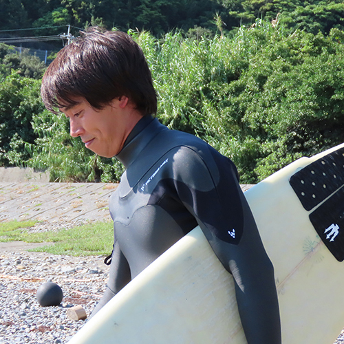 オールブラックWAVY-vyron